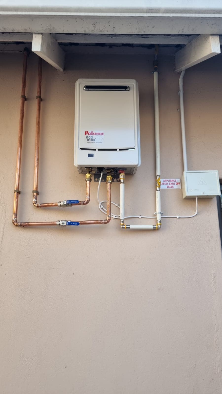 Ensuring a Reliable Hot Water Supply: Installing a Gas Geyser with an Electric Backup